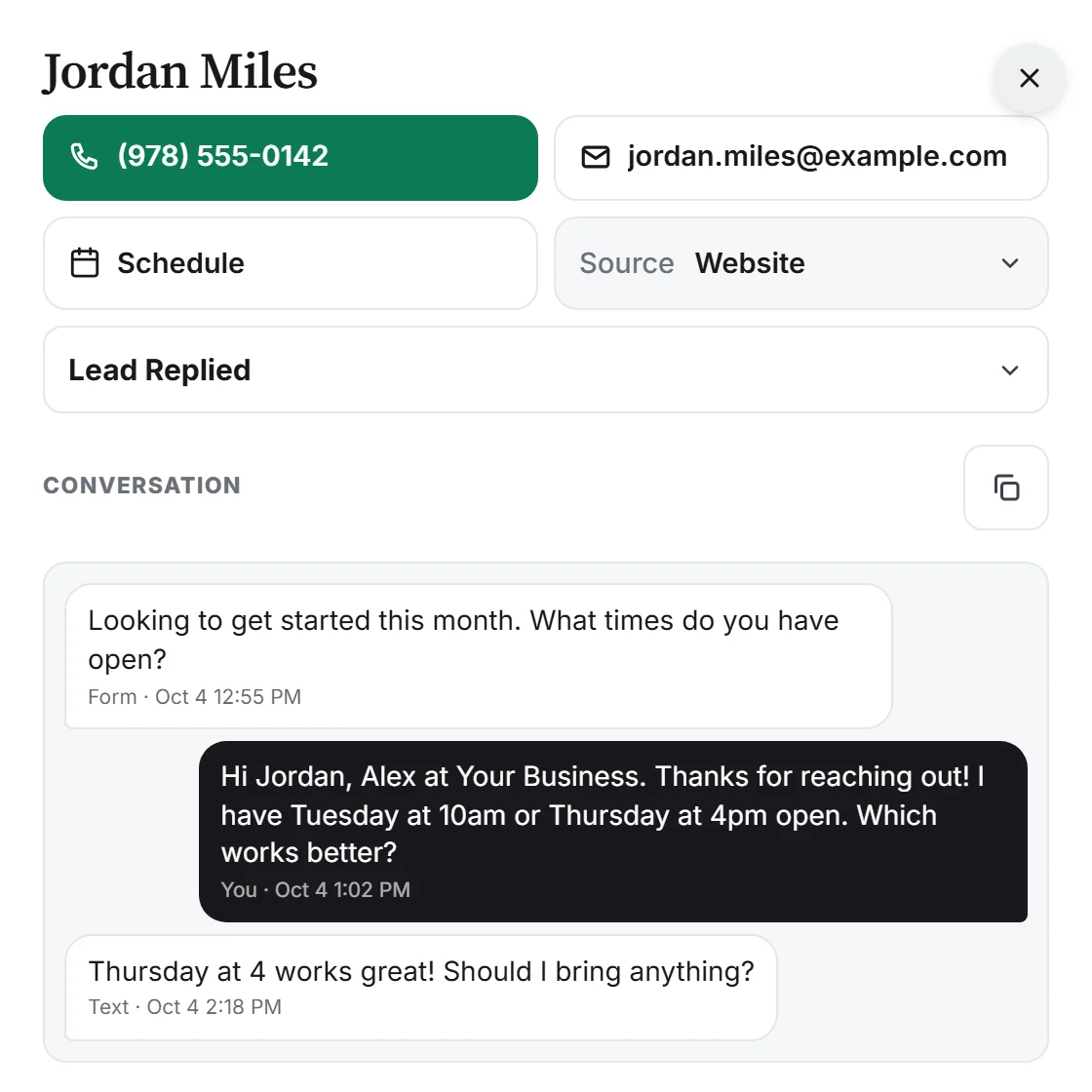 A lead's card with their contact buttons, status and conversation